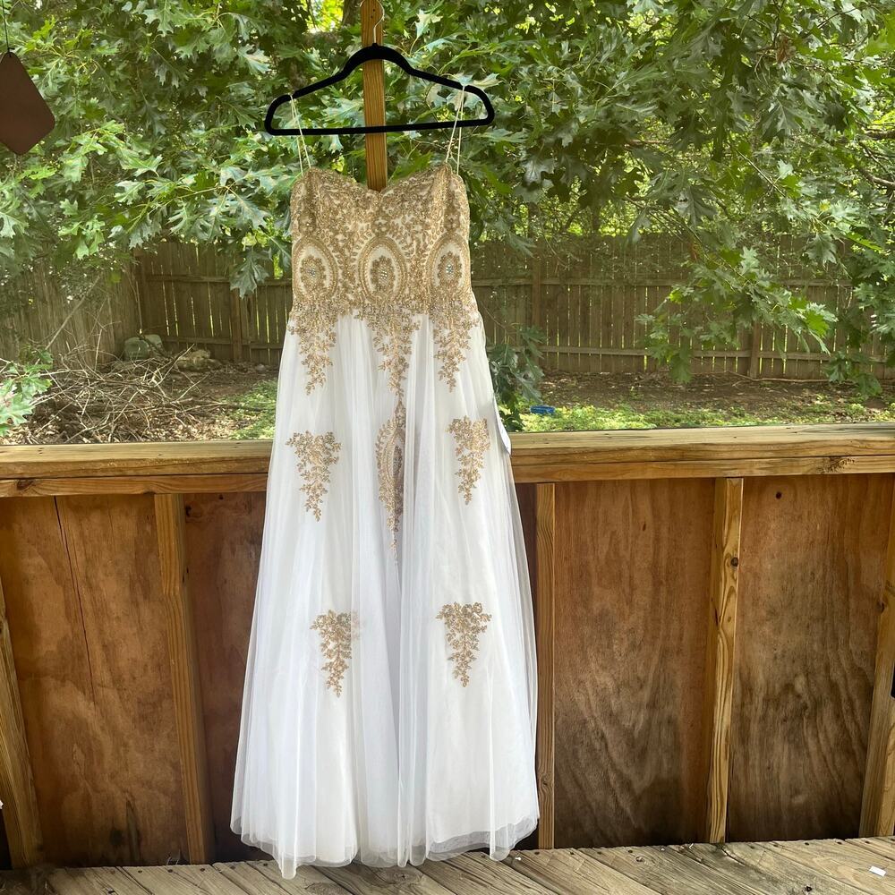 TLC Say Yes White And Gold Beaded Ball Gown Wedding Dress Prom Size 13/14. NEW!